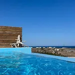 Vento Retreat Villa *