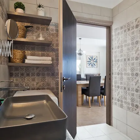 Vento Retreat Villa *